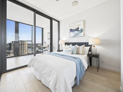 2413 / 11 Wentworth Place, Wentworth Point