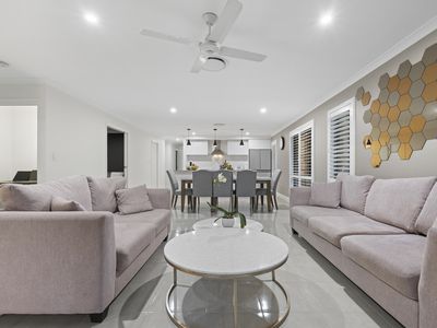 11 Nagel St, Gailes