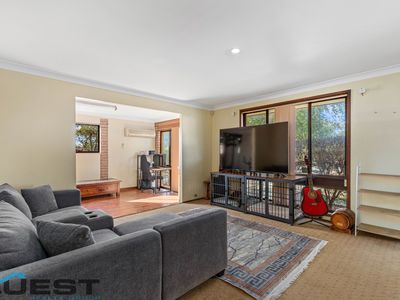 5 Copperfield Drive, Ambarvale