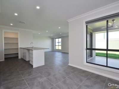 2 Venetian Court, Dubbo