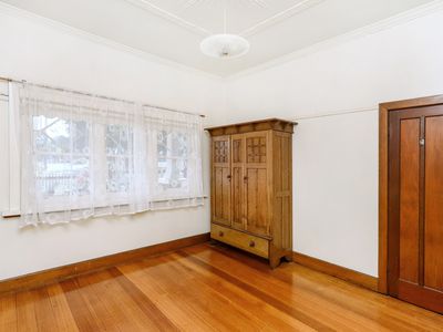 17 Glamis Road, West Footscray