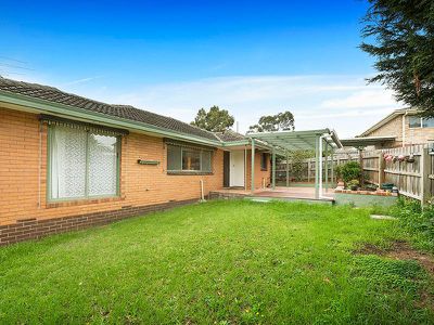 63 Dehnert Street, Doncaster East