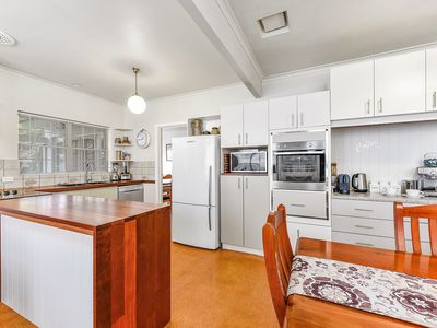 10 HISTORY AVENUE, Millicent