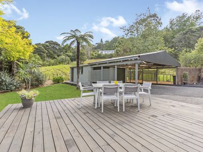 673 West Coast Road, Oratia