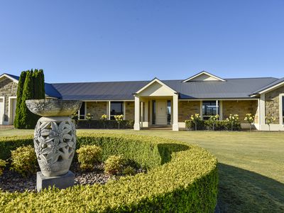 212 Wynham Road, Moorak