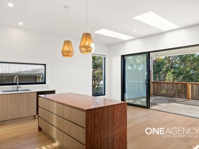 4 Mirida Drive, Dolphin Point