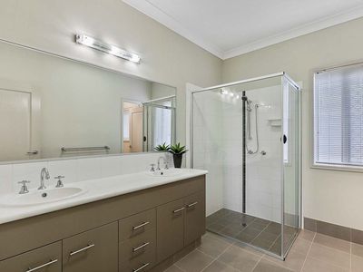 67 Long Street, Point Vernon