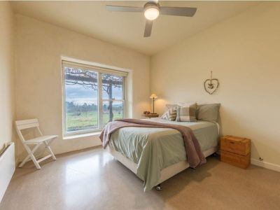685 Back Creek Road, Yackandandah