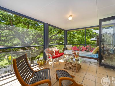 18 Flinders Way, Ocean Shores