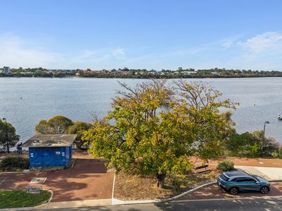 37A The Esplanade, Mount Pleasant
