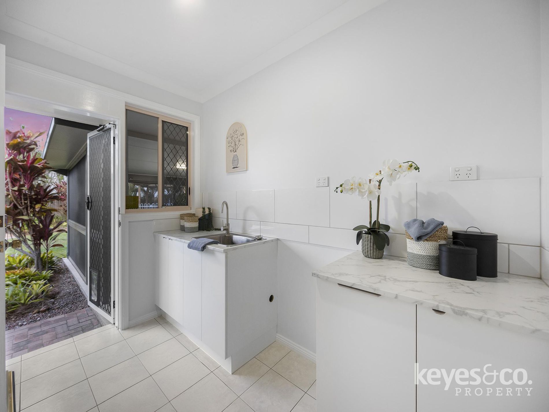 4 Hoya Court, Annandale