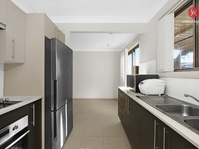 4/26 Cedar Road, Prestons