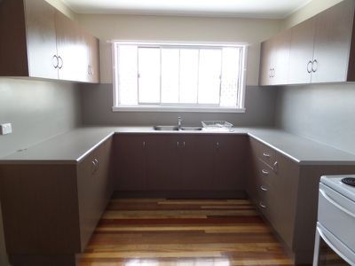 17b Main Street, Atherton