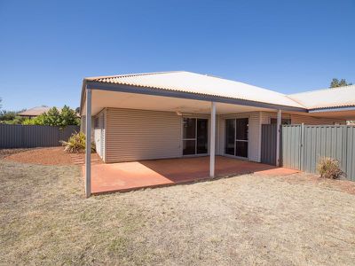 10 Homestead Ramble, Newman