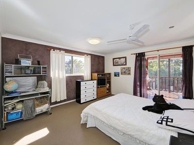 19 Ocean View Drive, Woodgate