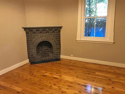 2 Wingello Street, Guildford