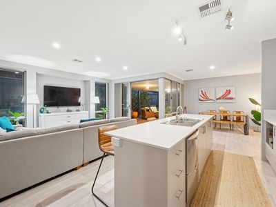 8 Claymore Place, Piara Waters