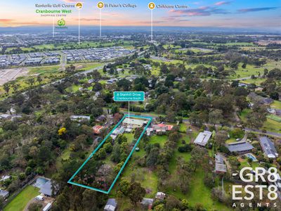 8 Stanhill Drive, Cranbourne South