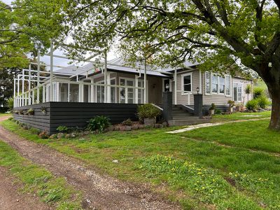 557 Springfield Rd, Springfield