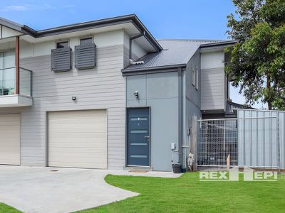 1 Sunshine Court, Hampton Park