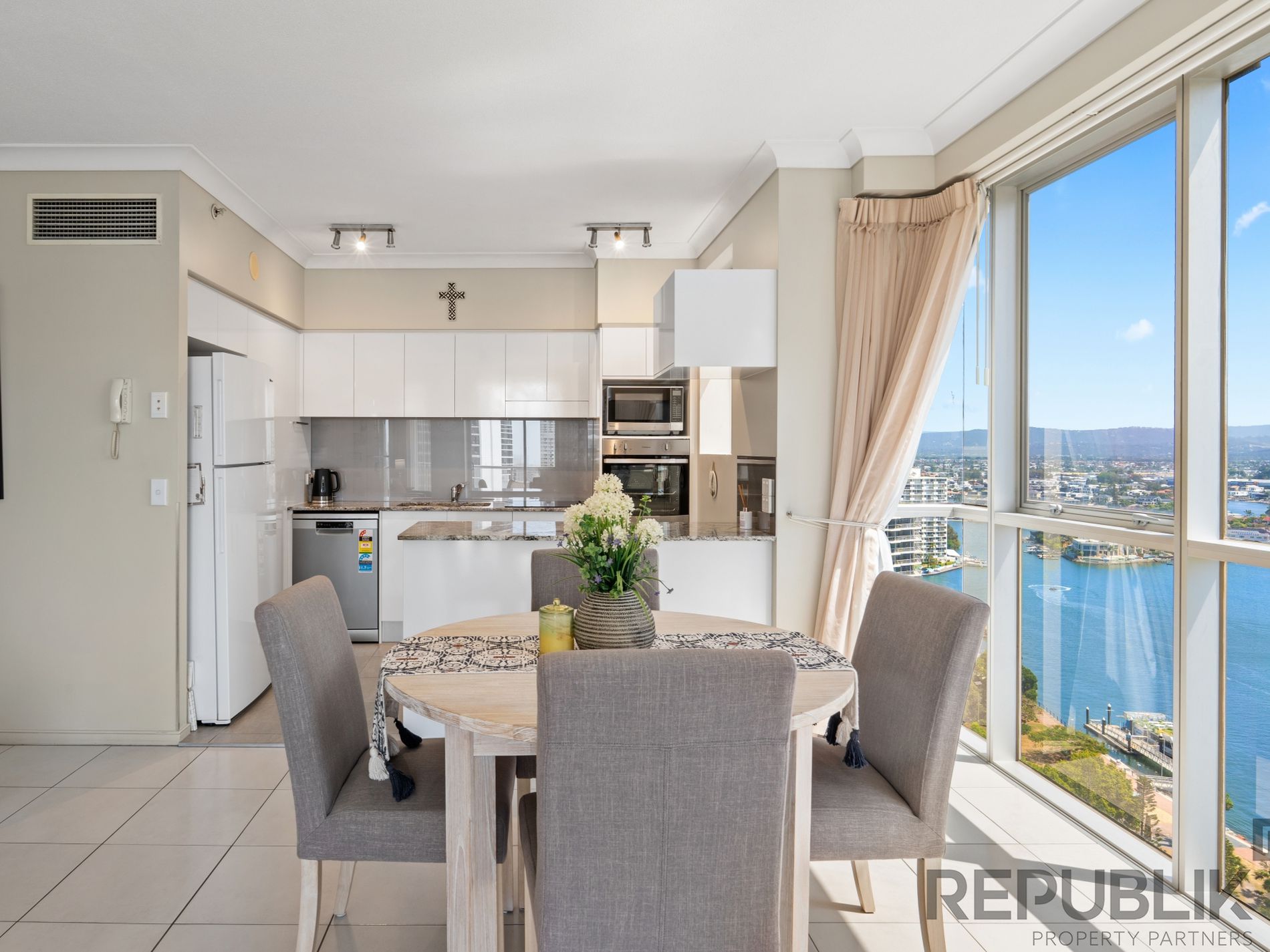 1171 / 23 Ferny Avenue, Surfers Paradise