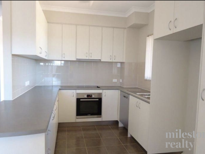 2 / 25 Pilkena Street, Tom Price