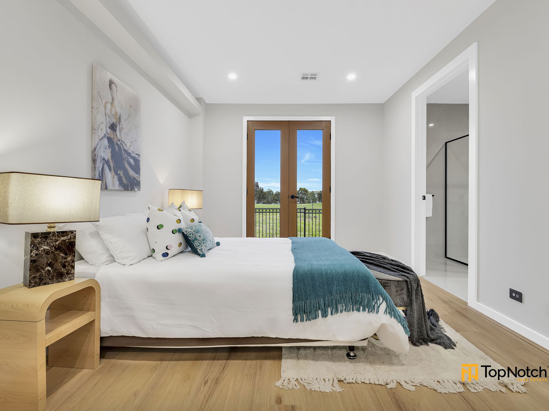 18 Ambient Crescent, Beveridge