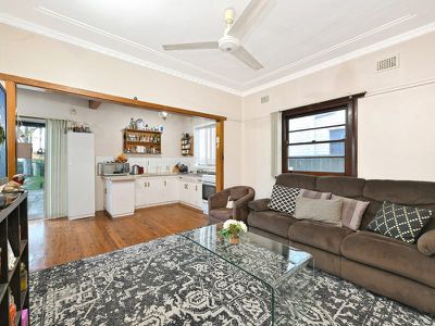 3 Maclaurin Street, East Hills