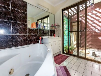 18 Candlewood Close, Mooloolaba