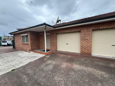 3 / 2 Wilbur Street, Greenacre