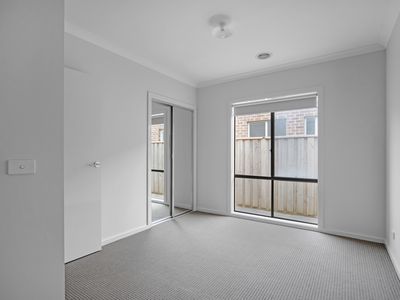 17 Beatty Avenue, Truganina