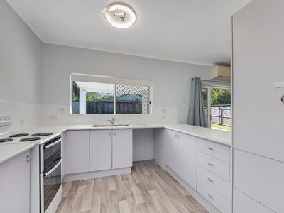 10 Edmonds Close, Bentley Park