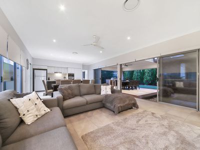 14 Macquarie Street, Wakerley
