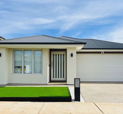6 Nesting Way, Werribee