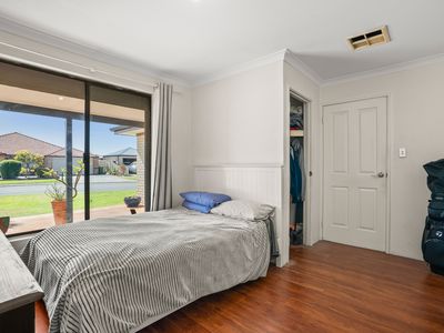 25 Seawind Drive, Rockingham