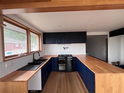 77 Old Geelong Road, Laverton