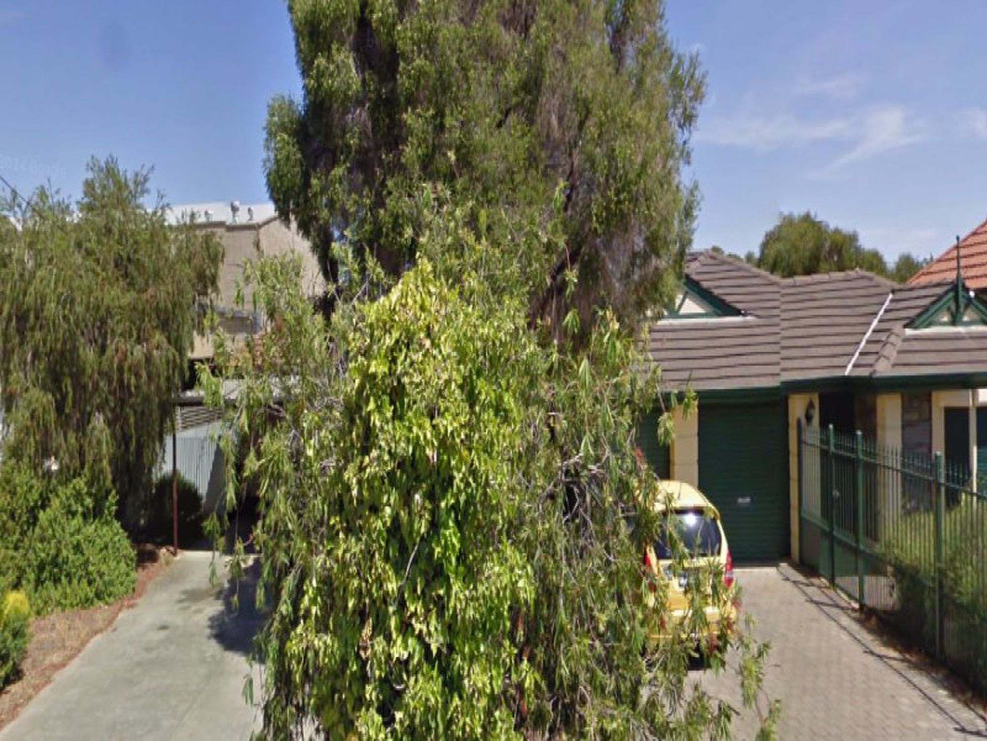 1 / 2 Nottingham Crescent, Glandore