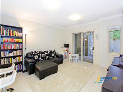16 / 5 Figtree Avenue, Abbotsford