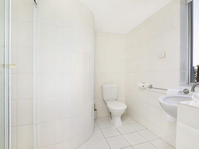 2 / 4 Marina Walk, Alexandra Headland