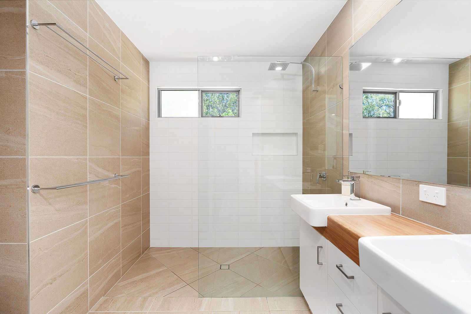 Photo 12 of 24, 37 Kingfisher Drive, Bli Bli