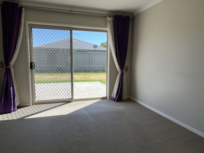 9 Cape Barron Drive, Lara