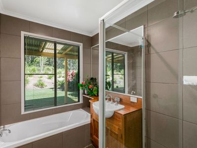 154 Oaky Creek Road, Gheerulla