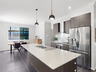 22 Ruwa Drive , Glass House Mountains