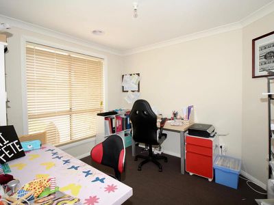 4 Chesterman Close, Windradyne