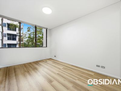 127 / 28 Ferntree Place , Epping