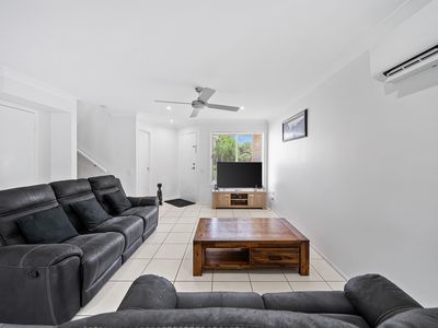 63 / 2 Bos Drive, Coomera