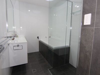 2 / 1 Bakara Court, Forster