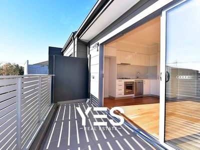 2 / 1 Main Road, Clayton South