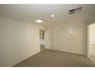 20 Hindmarsh Esplanade, Dubbo