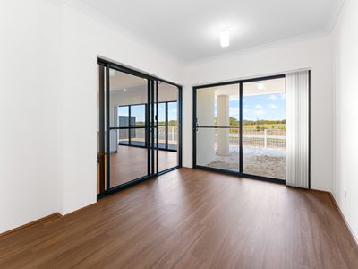 21 Tidal Drive, Port Kennedy